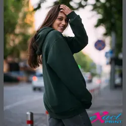 Warmth and Romance: How to Create the Perfect Customised Sweatshirt for Valentine's